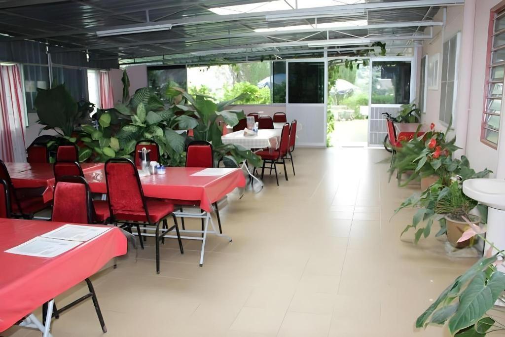 Krs Pines Hotel Cameron Highlands Buitenkant foto